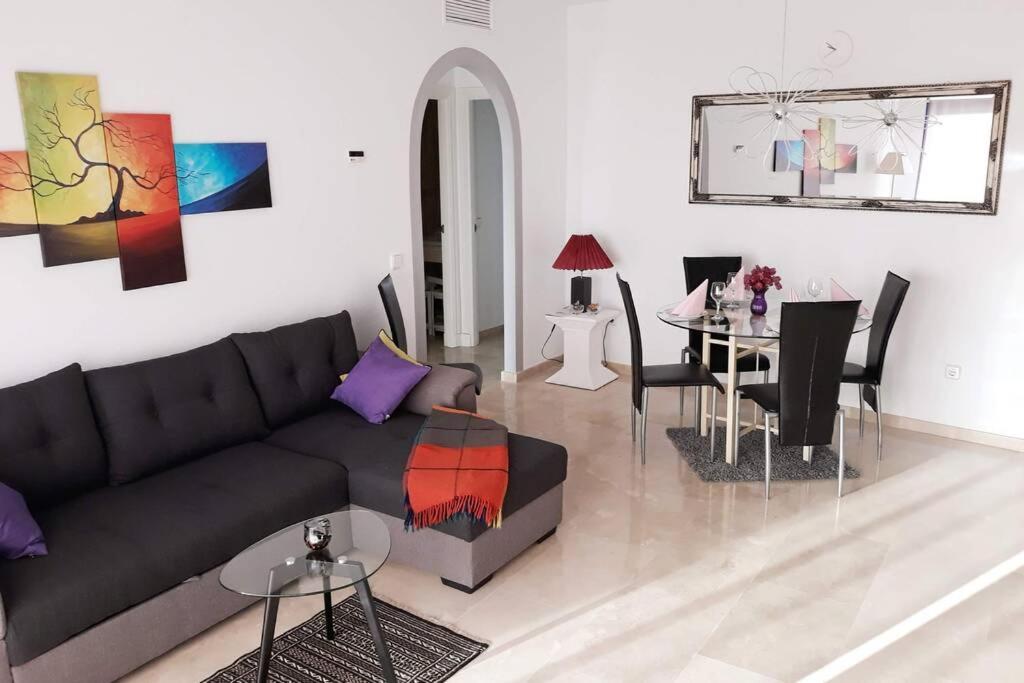 Beautiful Apartment In Duquesa Suites And Gardens Castillo de Sabinillas Eksteriør bilde