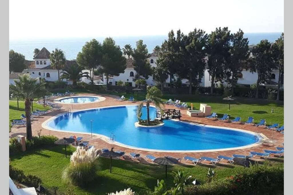 Beautiful Apartment In Duquesa Suites And Gardens Castillo de Sabinillas Eksteriør bilde
