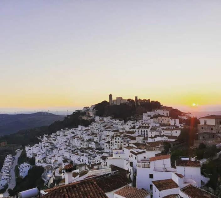 Beautiful Apartment In Duquesa Suites And Gardens Castillo de Sabinillas Eksteriør bilde