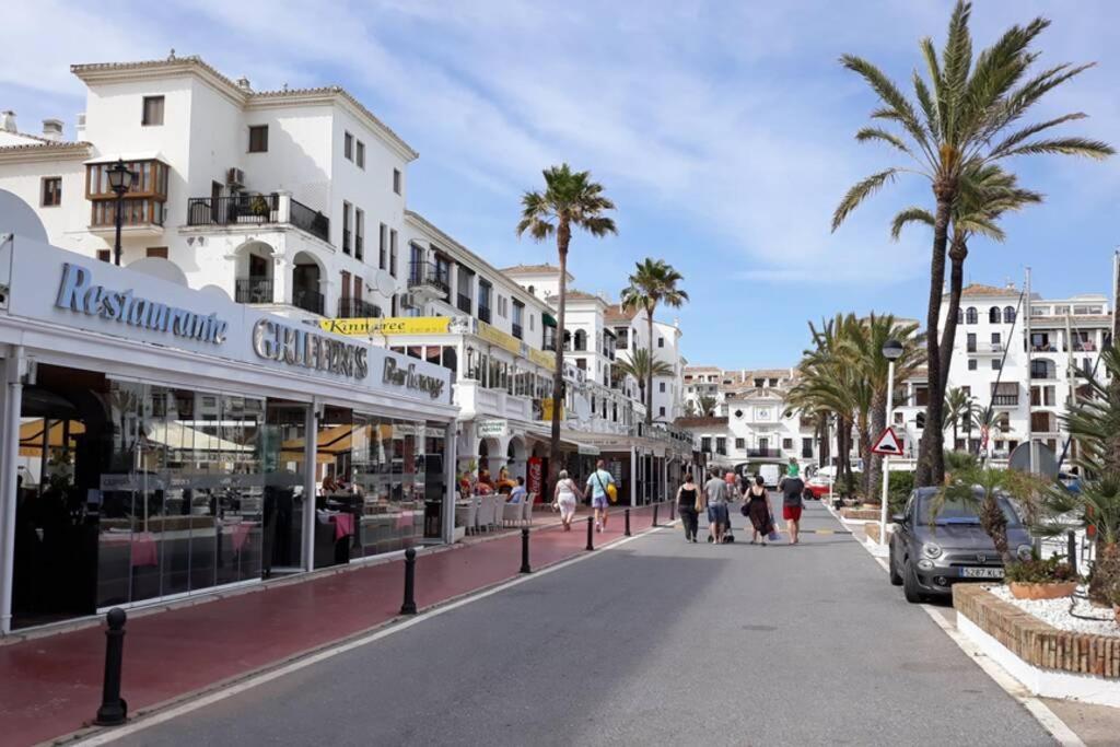 Beautiful Apartment In Duquesa Suites And Gardens Castillo de Sabinillas Eksteriør bilde