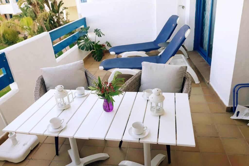 Beautiful Apartment In Duquesa Suites And Gardens Castillo de Sabinillas Eksteriør bilde