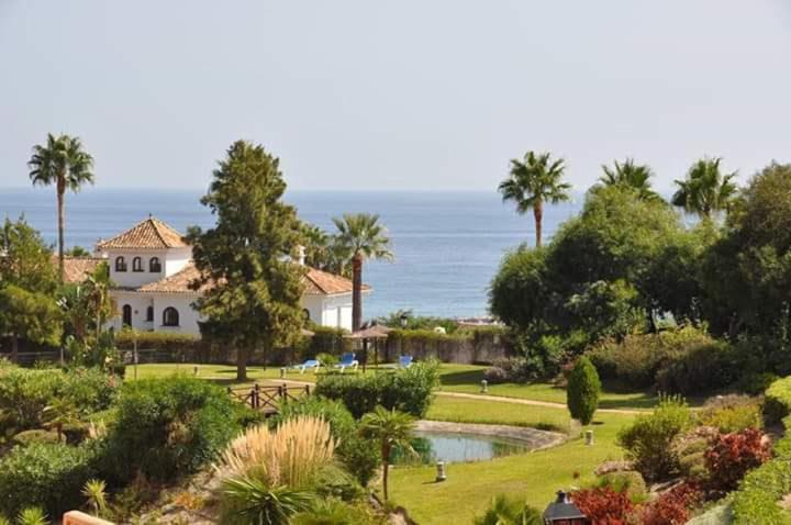 Beautiful Apartment In Duquesa Suites And Gardens Castillo de Sabinillas Eksteriør bilde